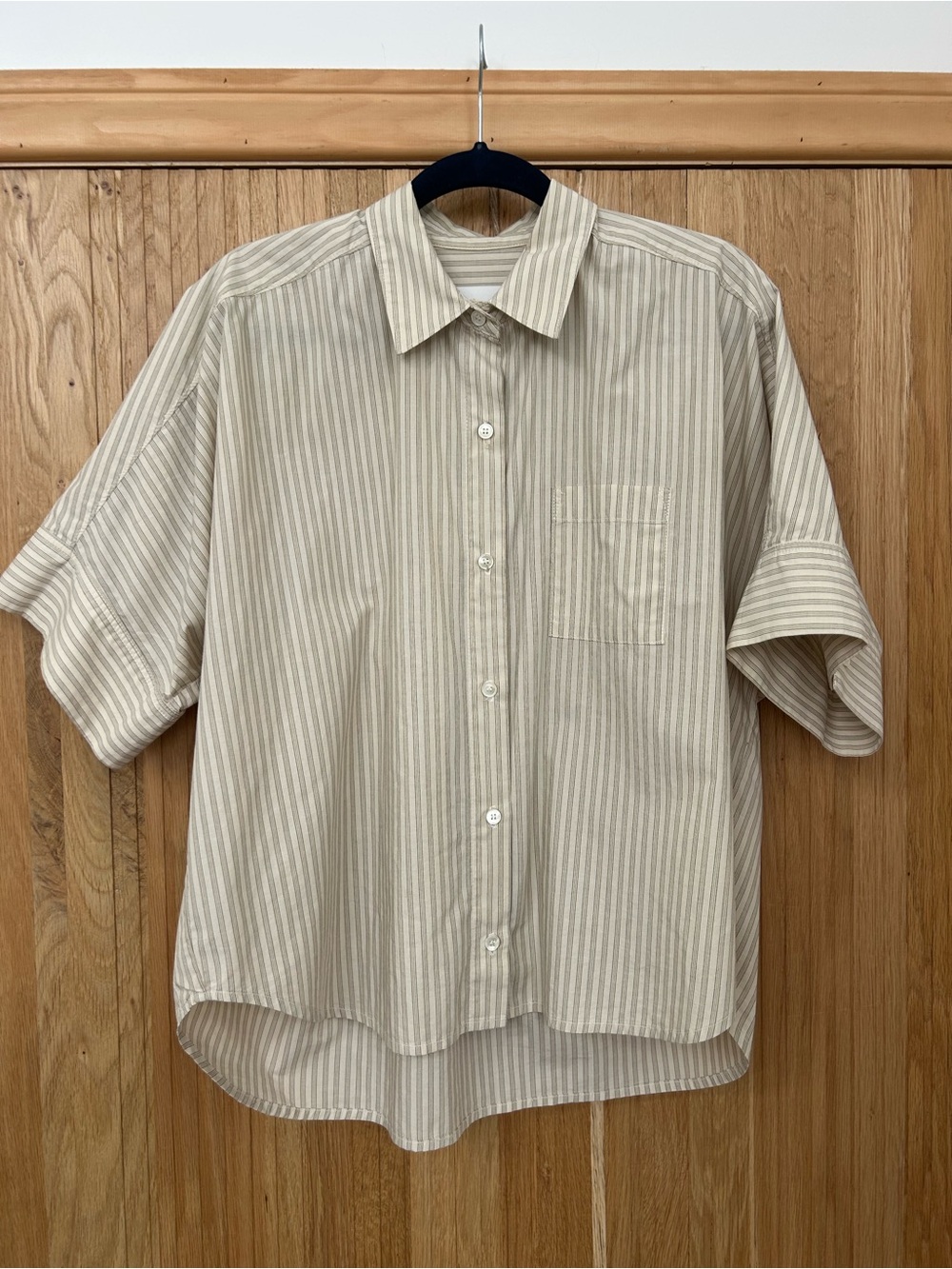 Citizens Of Humanity Beige & White Striped Short-Sleeve Button-Down Shirt